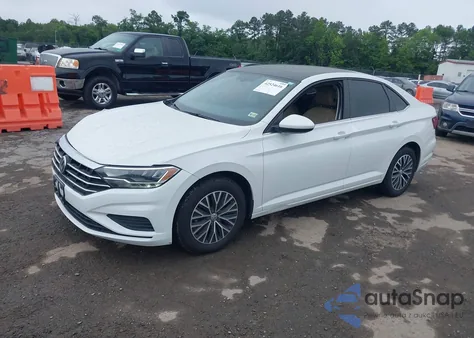 2019 Volkswagen Jetta 1.4T R-Line/1.4T S/1.4T Se z USA, uszkodzony, nr VIN 3VWCB7BU7KM272011